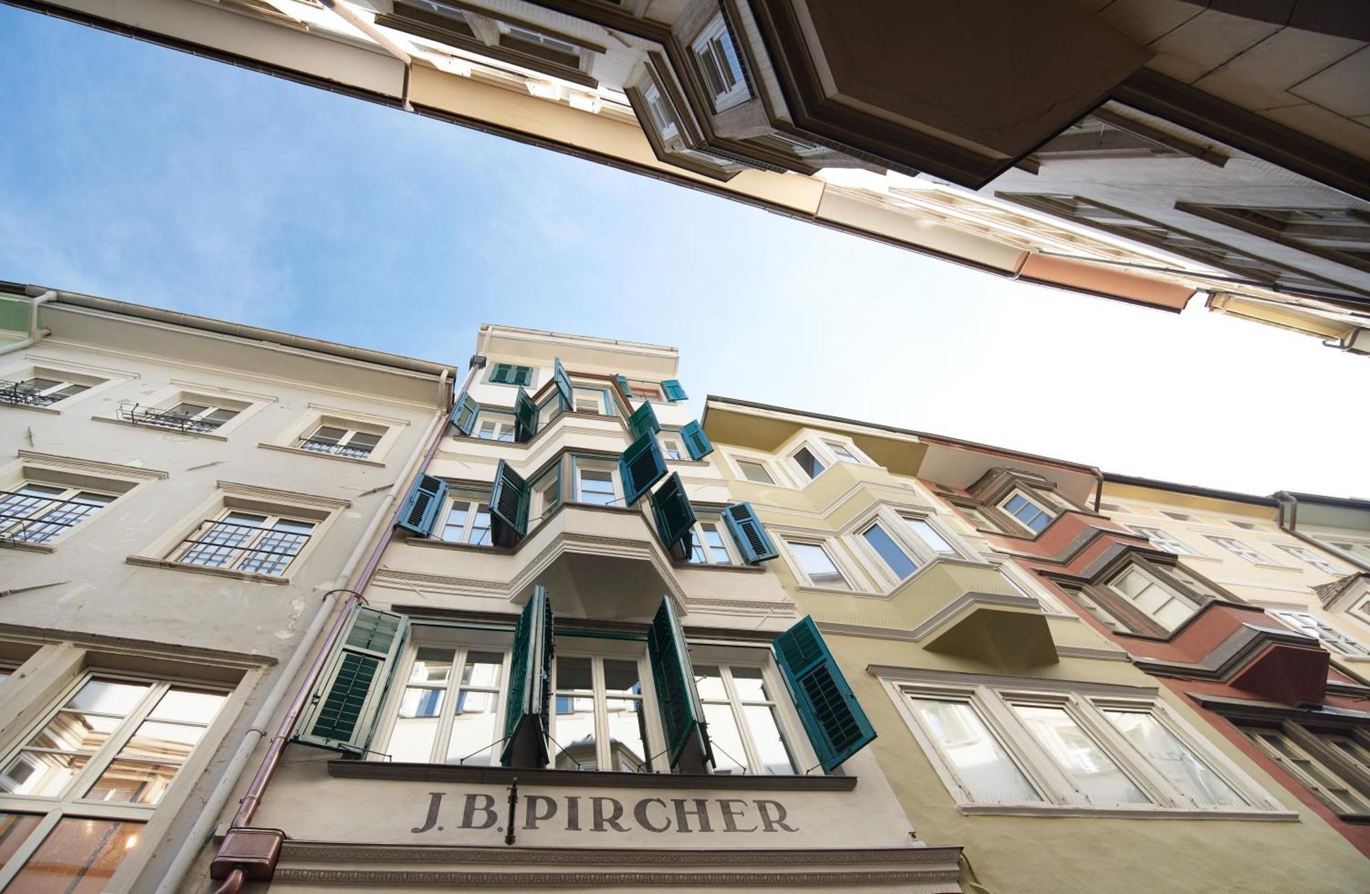 Arcade Apartments Болзано Стая снимка